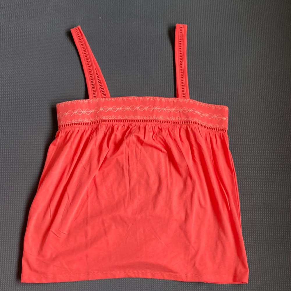 Eddie Bauer flowy tank